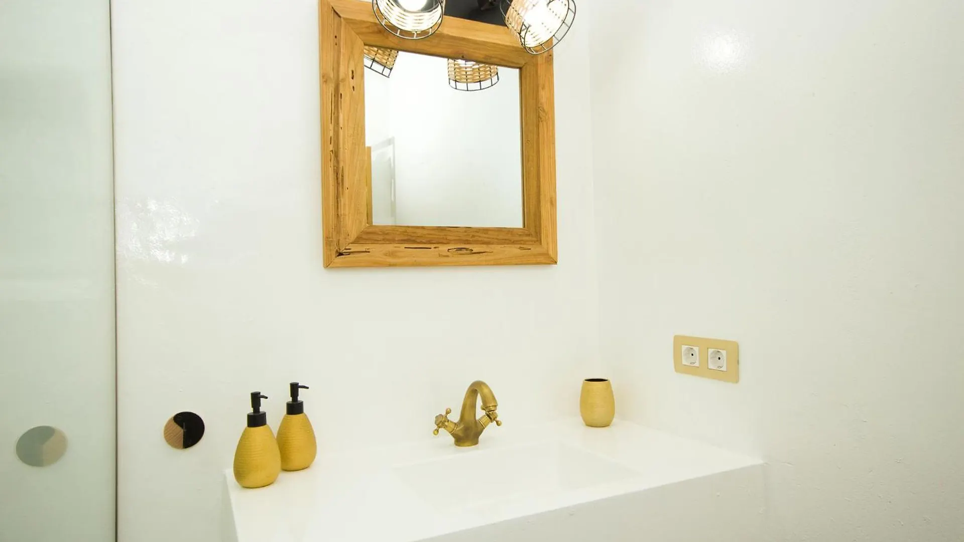 El Charco Lofts - By Az Rentals Arrecife